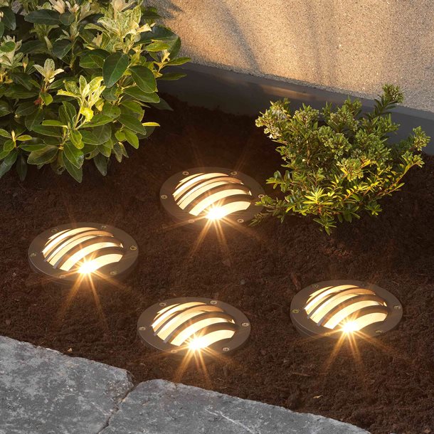 DURACELL startpakke med 4 jordspots inklusiv transformator LV701ORBT-DU  